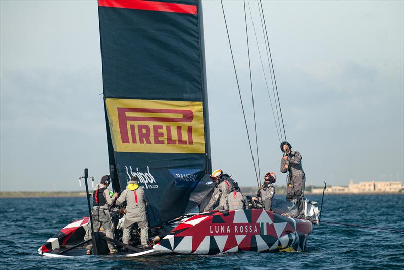 Pre-training setup - Luna Rossa Prada Pirelli - LEQ12 - January 11, 2023 - Cagliari - photo © Ivo Rovira / America'sCup