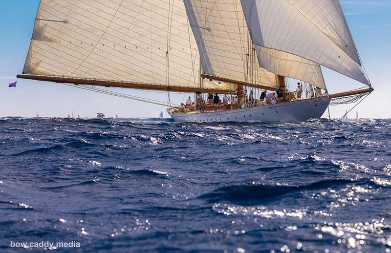 Elena of London downwind - photo © Bow Caddy Media