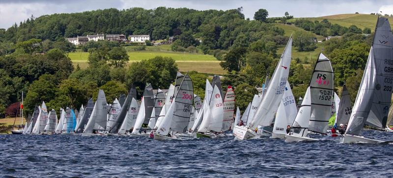 Saturday's 2022 Birkett start - photo © Tim Olin / www.olinphoto.co.uk