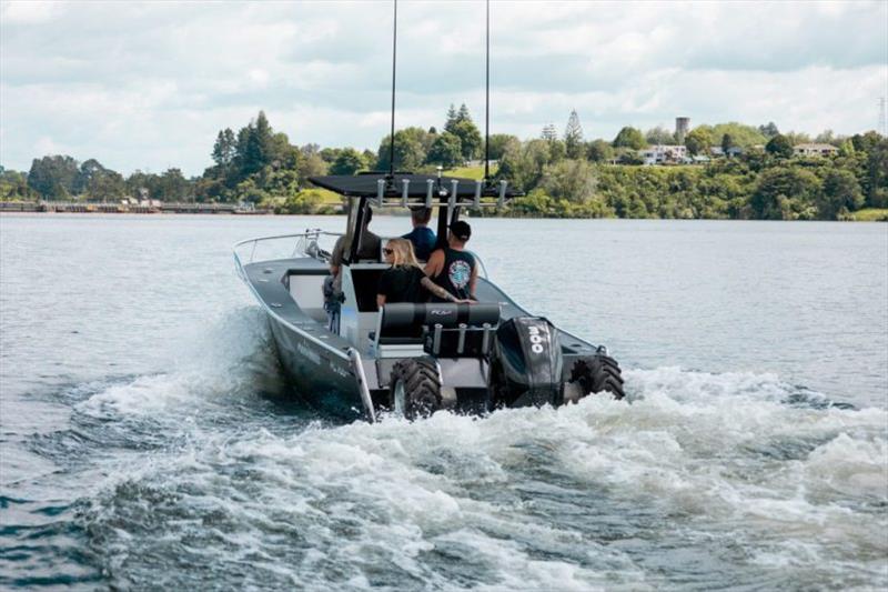 FC 700 Centre Console Amphibious - photo © FC Boats