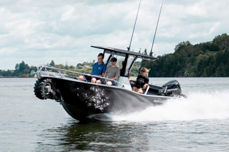 FC 700 Centre Console Amphibious - photo © FC Boats