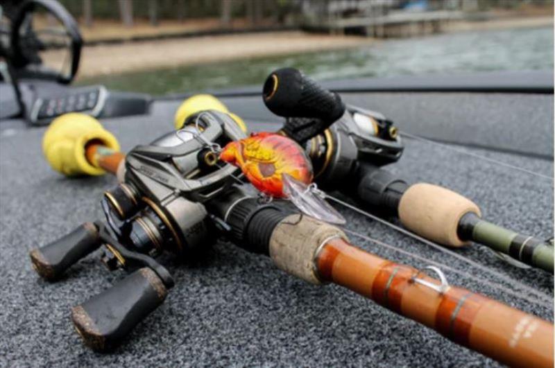 Bassin' brothers on casting crankbaits for springtime bass. - photo © St. Croix Rods