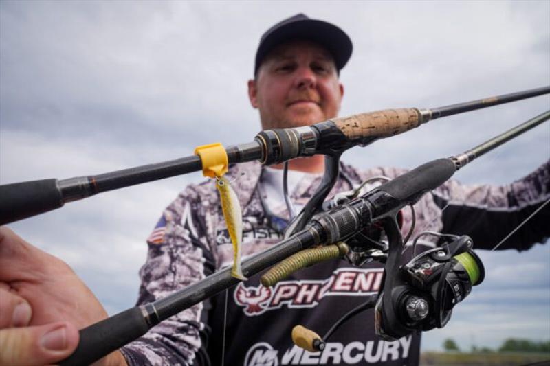 Pro Circuit anglers Ron Nelson, - Major League Fishing