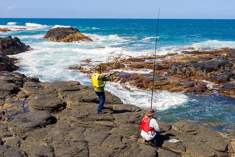 Life Jacket rules keeping Victorian Rock Fishers safe