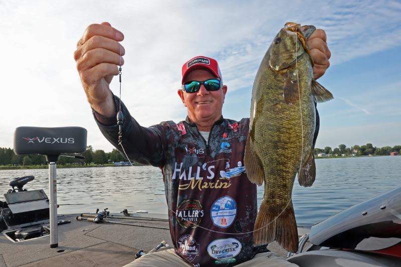 The St. Lawrence River's most underrated smallmouth presentation photo copyright Vexus Boats taken at  and featuring the Fishing boat class