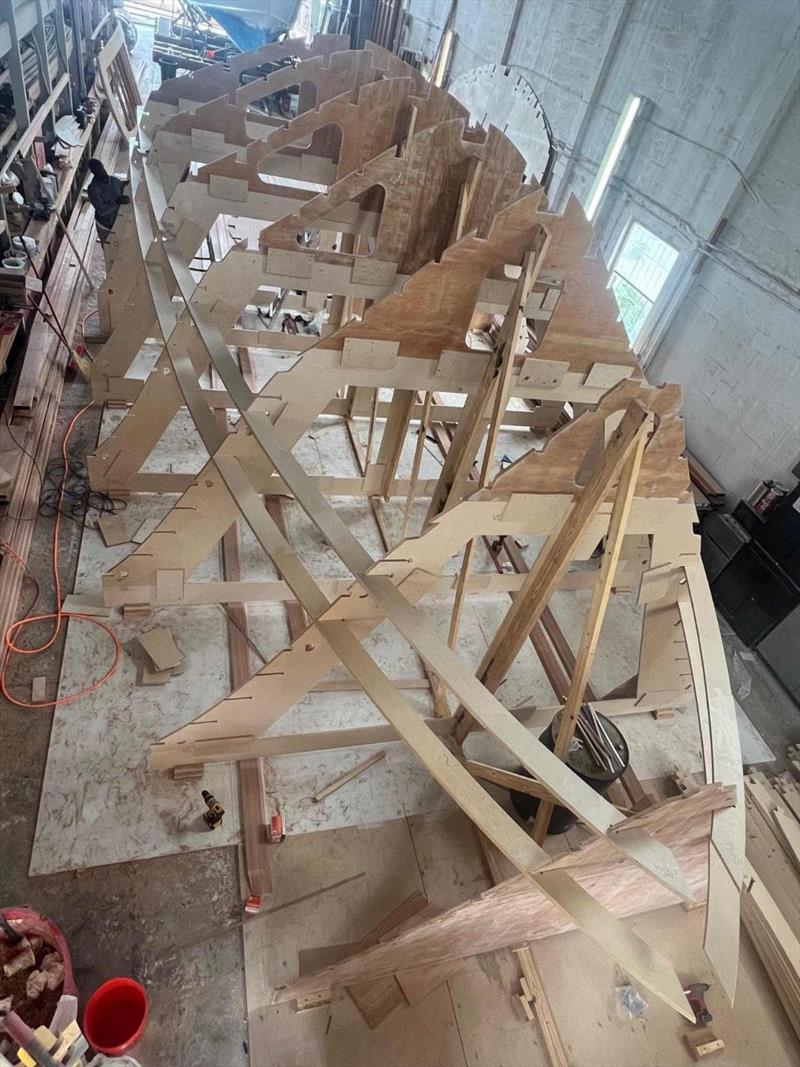 Hull #12 - Jig stations going up - photo © Michael Rybovich & Sons