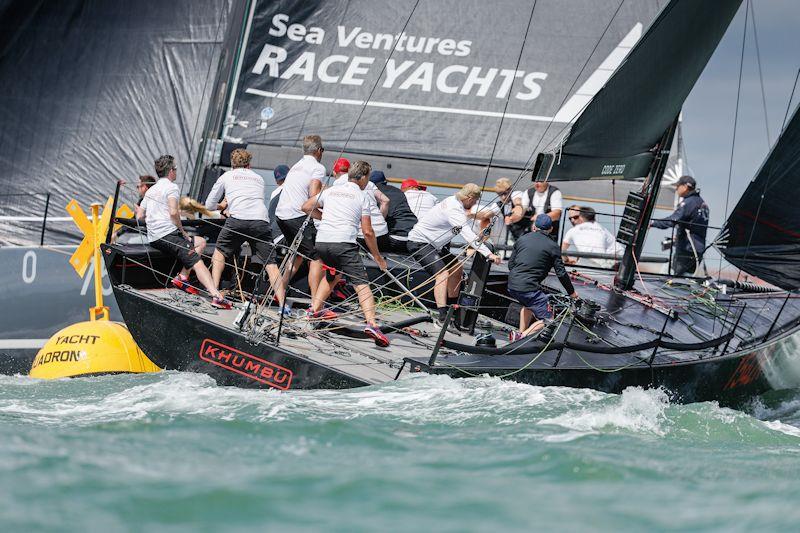 Khumbu - Cowes Week day 3 - photo © Paul Wyeth / www.pwpictures.com