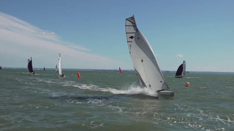 Hurricane 5.9 SX TT at Thorpe Bay - photo © Struan Wallace