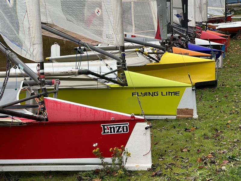 The Division 1 (narrow skiffs) fleet during the International Moth Lowriders `Burton Rinse Cycle` Inlands - photo © John Edwards