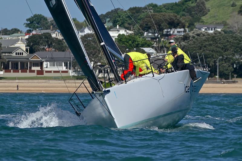 Ice Breaker - Start - PIC Coastal Classic - October 19, - photo © Richard Gladwell