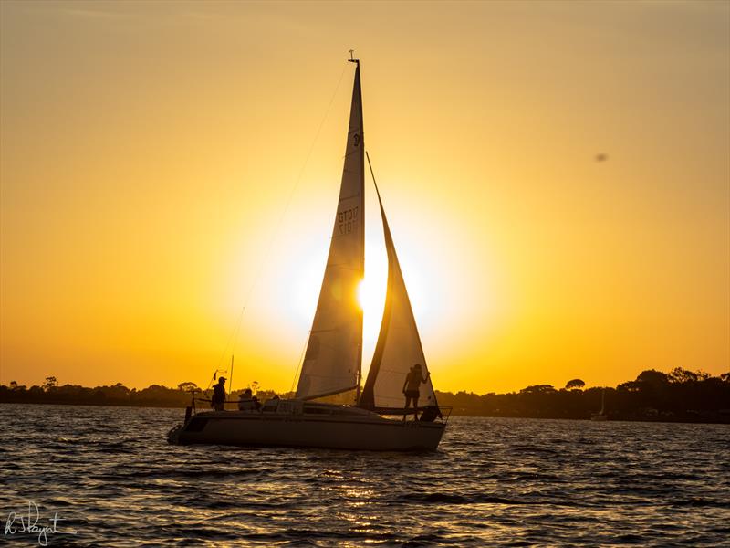 RILEY Marlay Point Overnight Race - photo © Ron Paynter