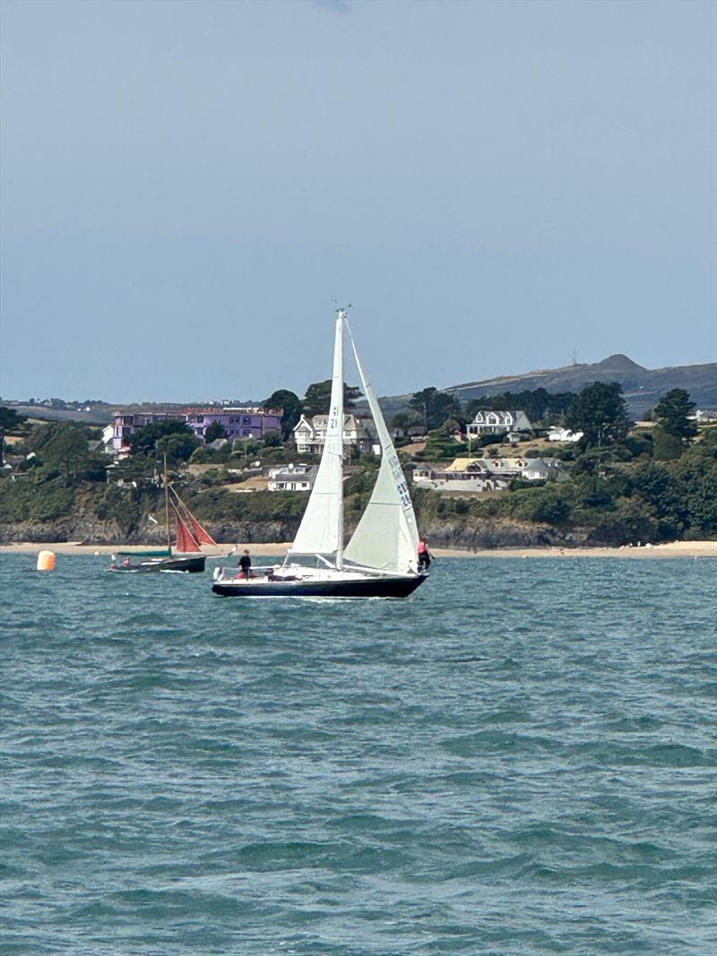 Abersoch Keelboat Week 2025 photo copyright Charlotte Pinnington & Harry Fildes taken at South Caernarvonshire Yacht Club and featuring the IRC class