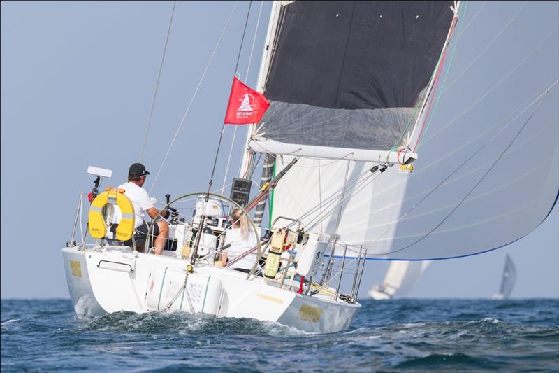 Matt Britton's J105 Twister - photo © Mikey Brignall / DOSC