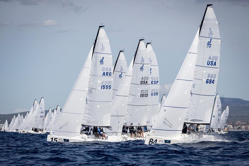 Practice Race at the Sandberg Estates J/70 Worlds in Palma photo copyright SailingShots by María Muiña taken at Real Club Náutico de Palma and featuring the J70 class