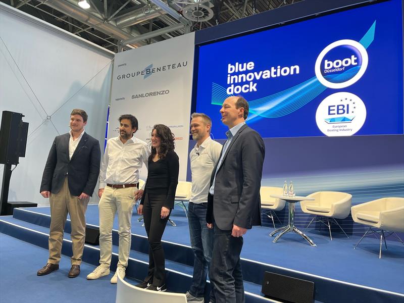 savvy navvy speaks at EBI Boot Innovation stage - photo © savvy navvy