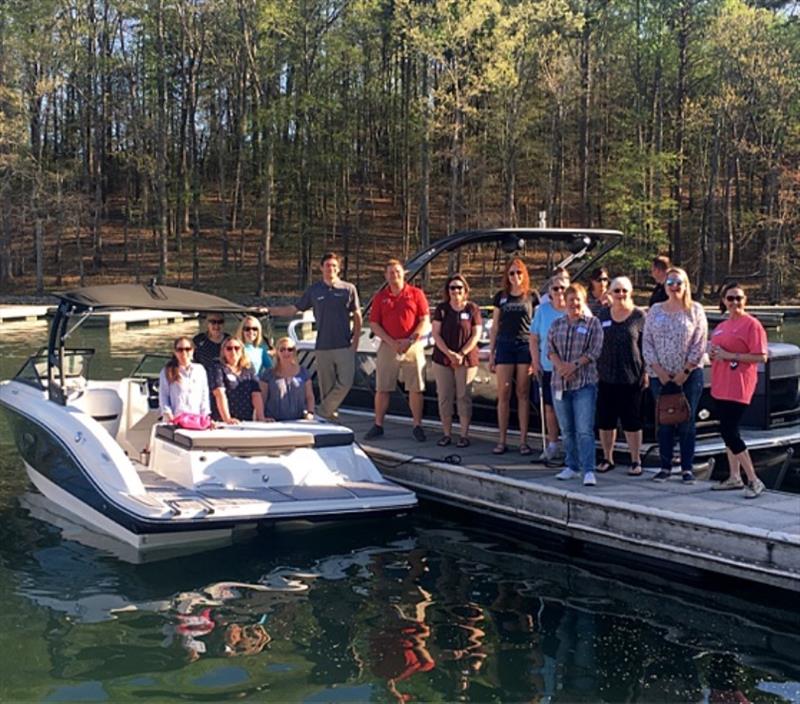 Hands-on boating classes - photo © MarineMax