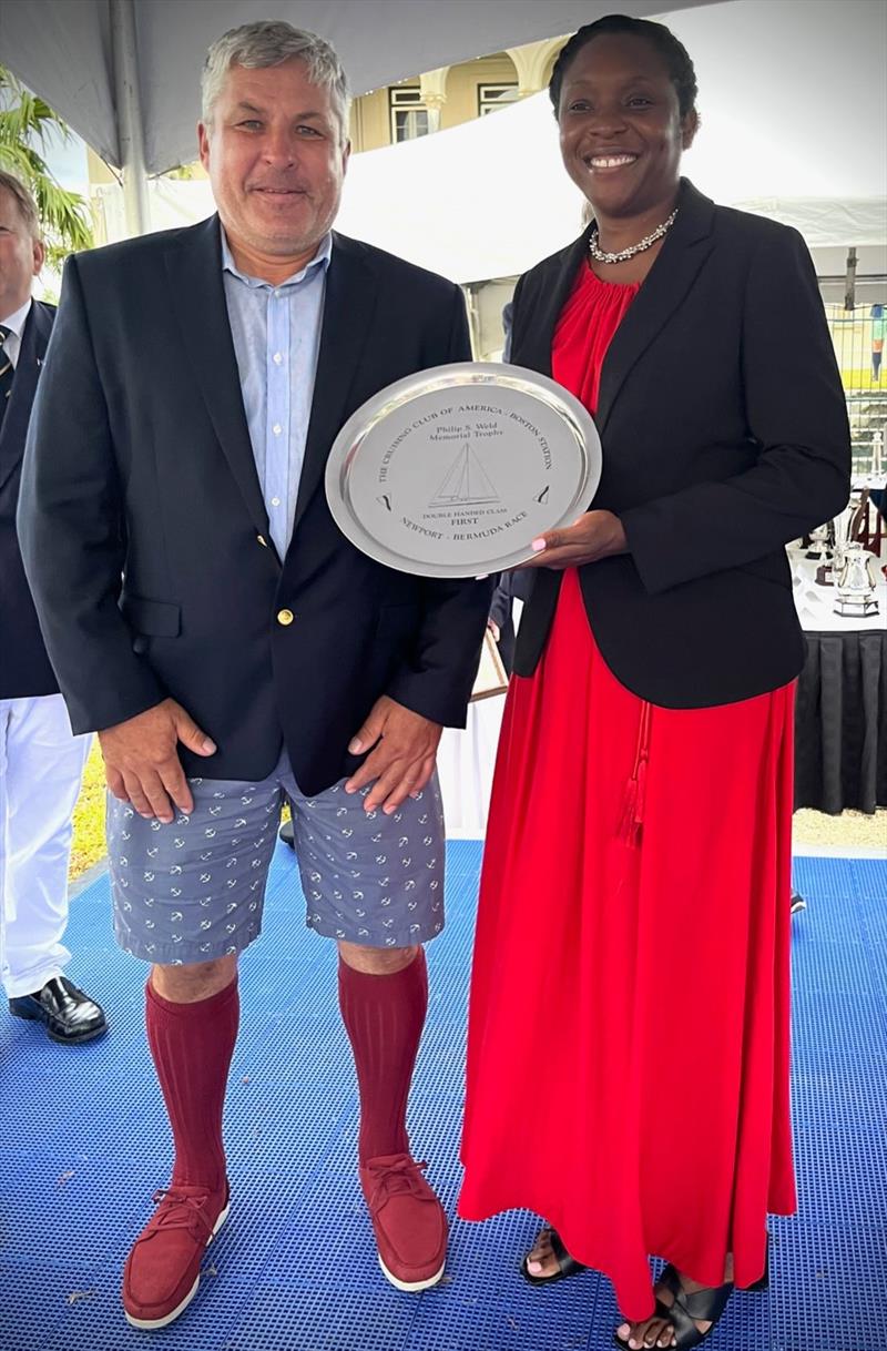 Vlad Shablinsky receive the Moxie Prize and the Philip S. Weld Prize for Groupe 5's victory in the Double-Handed Division photo copyright Trixie Wadson taken at Royal Bermuda Yacht Club