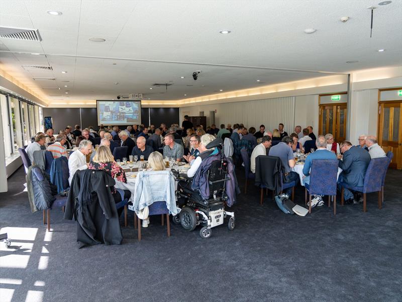 The Long Laser Lunch - photo © Sean Mulcahy