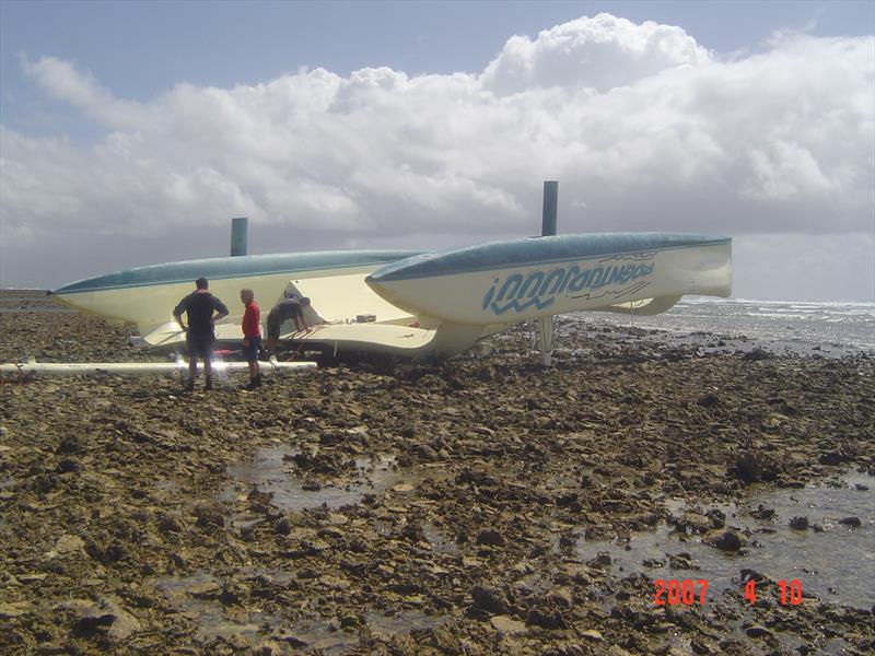 Rogntudjuuu on the reef in 2007 - Brisbane to Gladstone Multihull Yacht Race - photo © Malcolm Clark