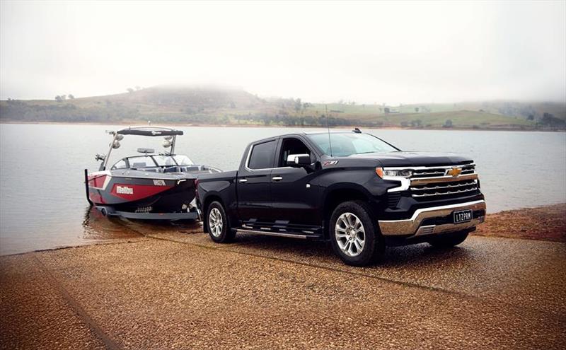 GMSV towing a Malibu boat - photo © Boating Industry Association