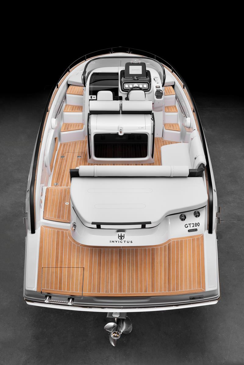 Invictus GT280 Carbon Look - photo © Invictus Yacht