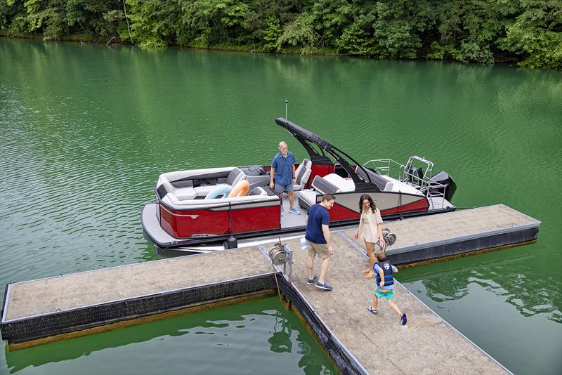 Sunliner 250 SLE - photo © Michael Engelmeyer