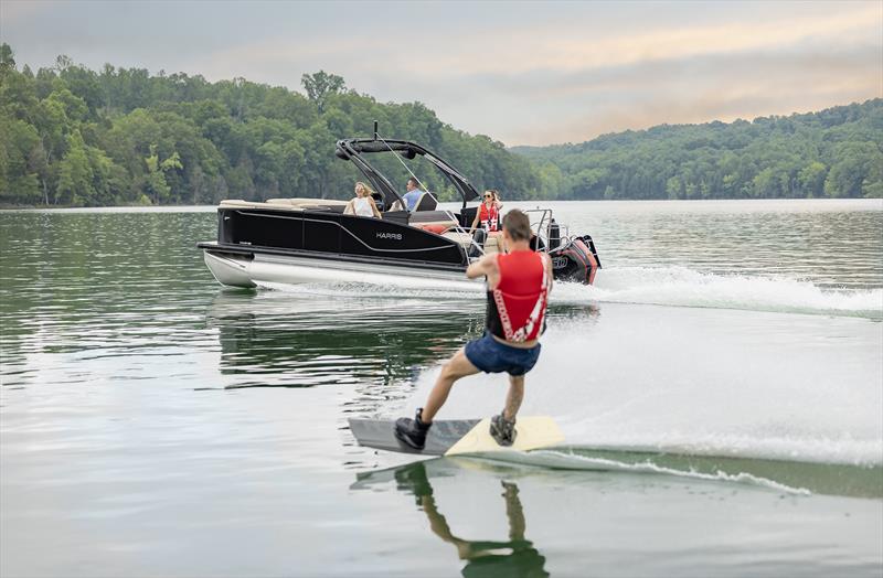 Sunliner 230 Sport - photo © Michael Engelmeyer
