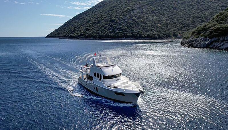 Awanui NZ steaming along off Rhodes - photo © Awanui NZ