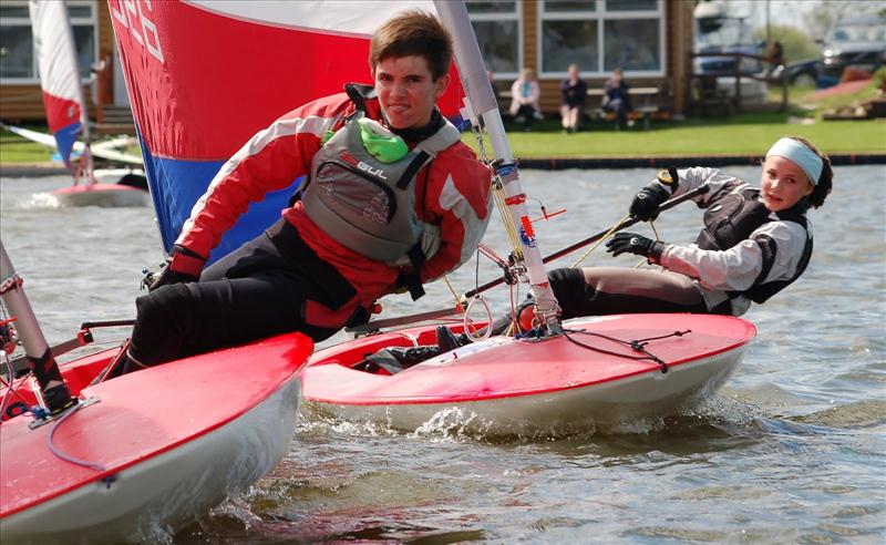 Toppers at Broxbourne photo copyright Bob Aldous-Horne taken at Broxbourne Sailing Club and featuring the Topper class