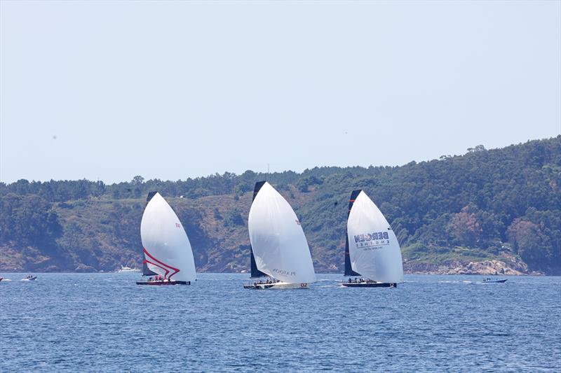 Races 9 and 10 - Galicia 52 Super Series Royal Cup final day photo copyright Max Ranchi / www.maxranchi.com taken at Monte Real Club de Yates and featuring the TP52 class