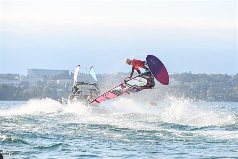 Yentel Caers is looking on form in the Tow-In - 2024 Freestyle Pro Tour Geneva day 1 - photo © PROtography Official