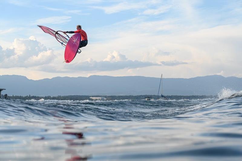 Yentel Caers airborne - 2024 Freestyle Pro Tour Geneva day 3 - photo © PROtography Official