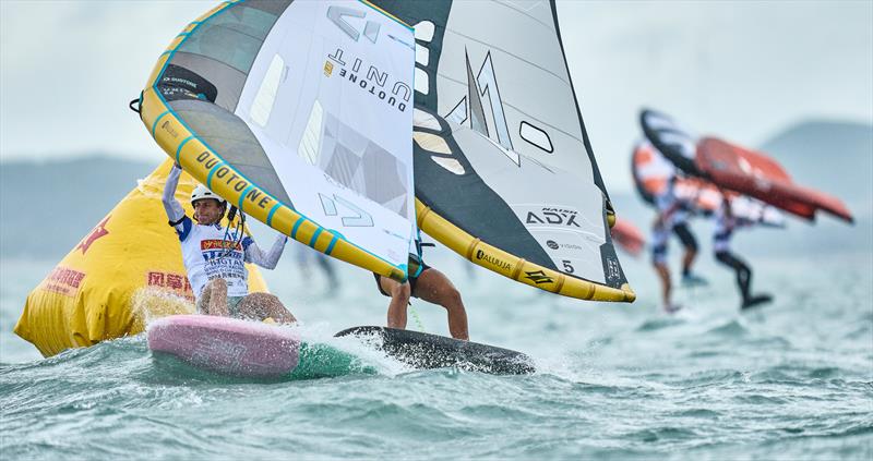 Karolina Kluszczynska putting in full effort at the mark rounding - 2024 WingFoil Racing World Cup China, Day 1 - photo © IWSA media / Robert Hajduk