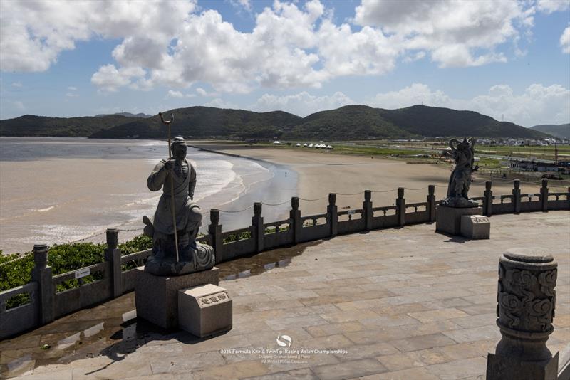 Wide beach to welcome the wingfoilers - photo © IWSA media / Matias Capizzano
